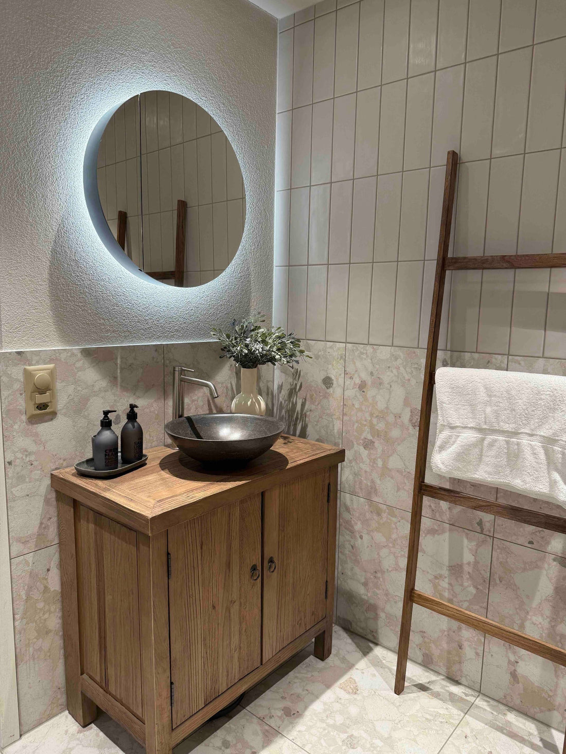 Wie wertest du ein Badezimmer auf, ohne es umzubauen?