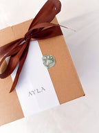 Catnat x Ayla – Amora Holiday Box