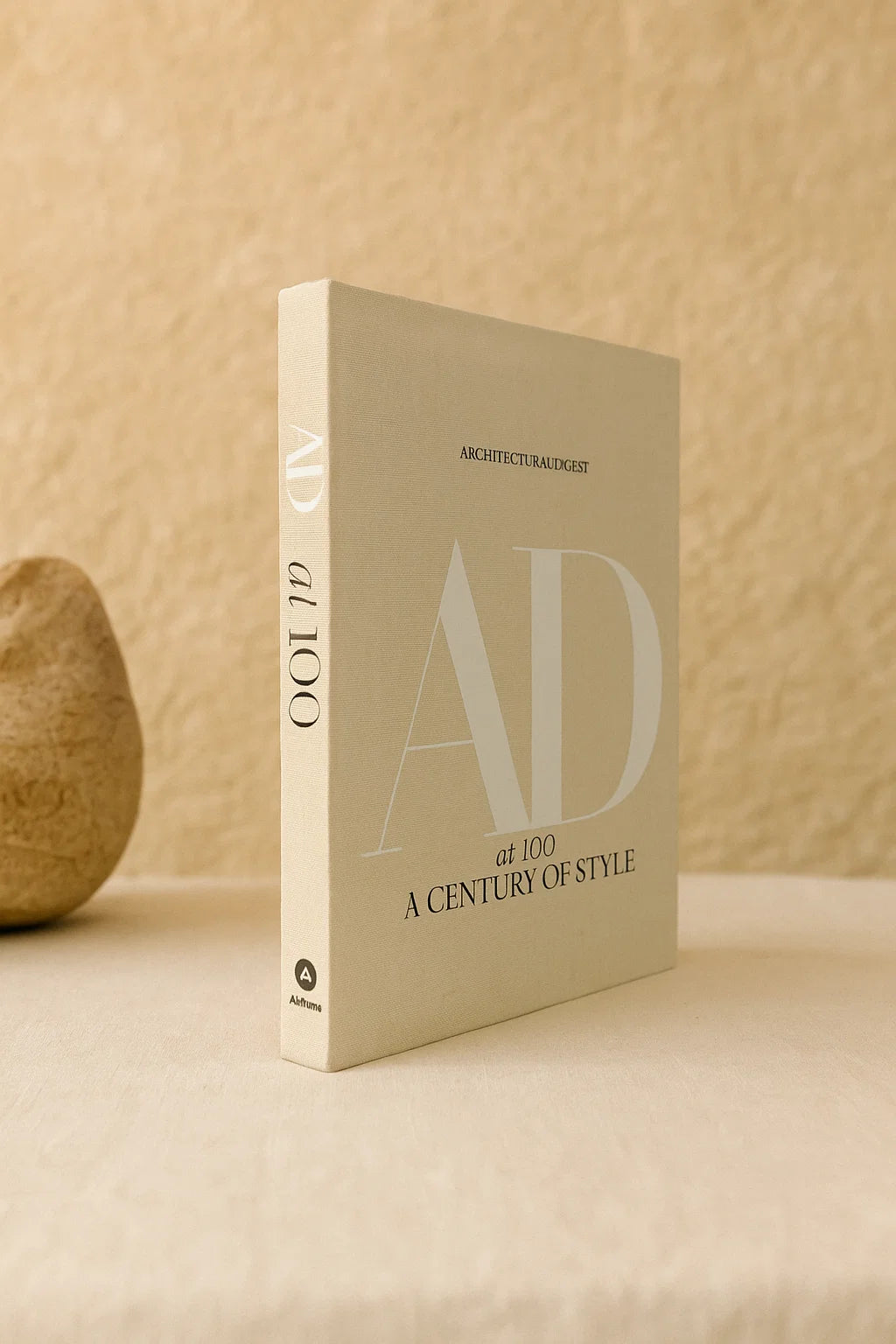 „A Century of Style – Decorative Book“